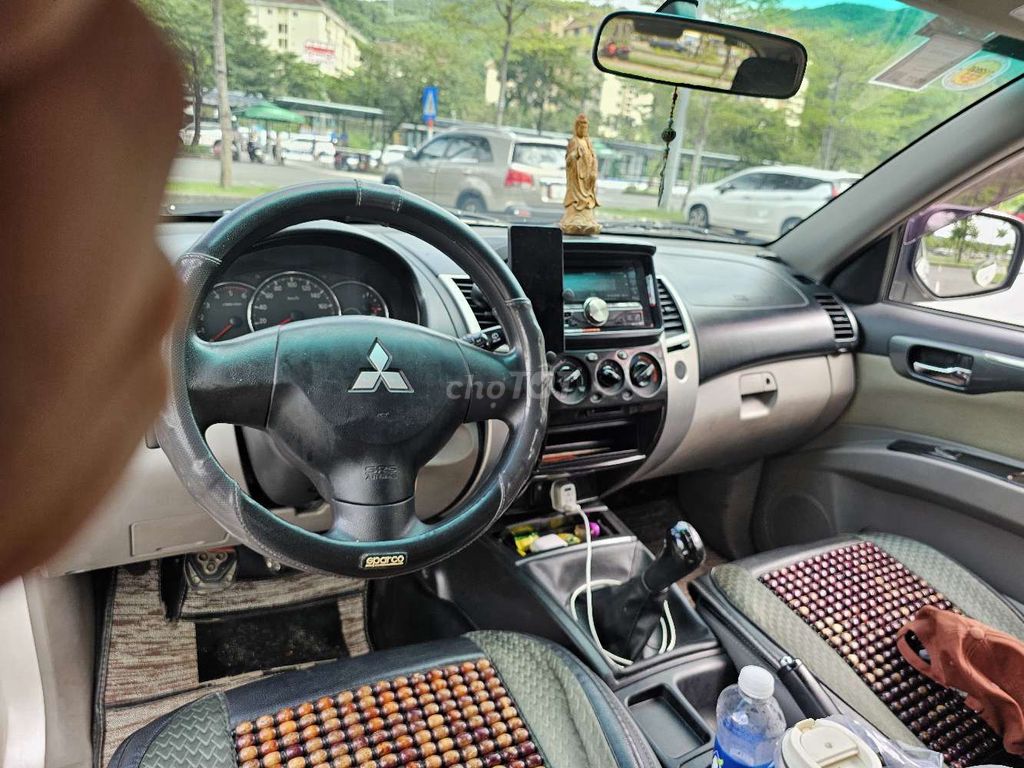 Mitsubishi Pajero Sport 2016 Белый SUV 320.000 км