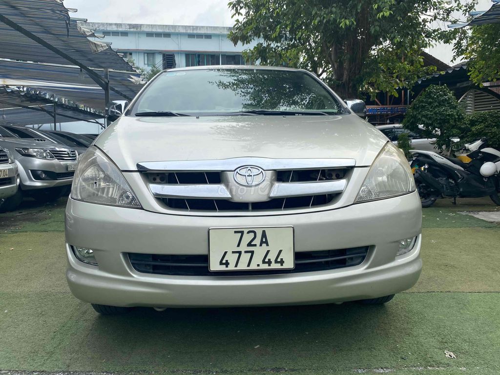 Toyota Innova 2007 G - 150000 km