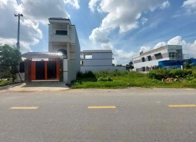 Bán đất mặt tiền đường Ba Sa, Củ Chi. Chính chủ bán nhanh 575 Triệu. Mua bán đất tại Huyện Củ Chi Tp Hồ Chí Minh được đăng bởi Xưởng may Kim Tiền 