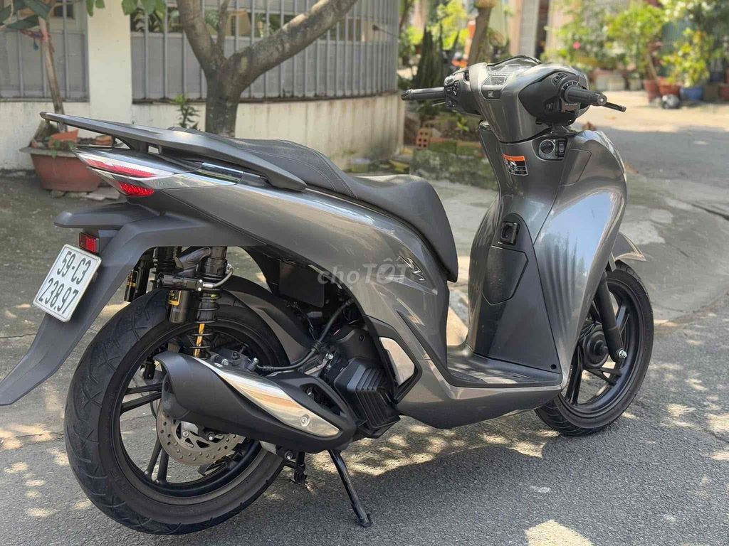Honda SH 150i CBS 2022 Xám 10000km. Mua bán Xe máy tại Quận 6 Tp Hồ Chí Minh được đăng bởi Quang Rambo  hình 4