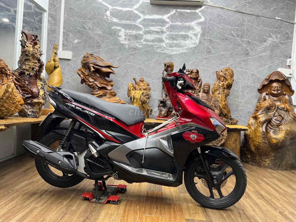 Honda Airblade 2016, один владелец, родной тихий двигатель