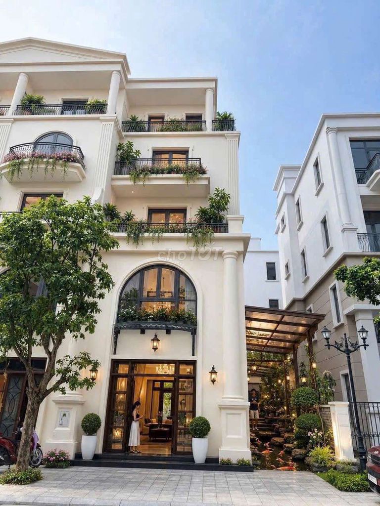 CÒN 1 CĂN XẺ KHE RẺ ĐẸP HIẾM DT 80m2 đất xây dựng 4 lầu