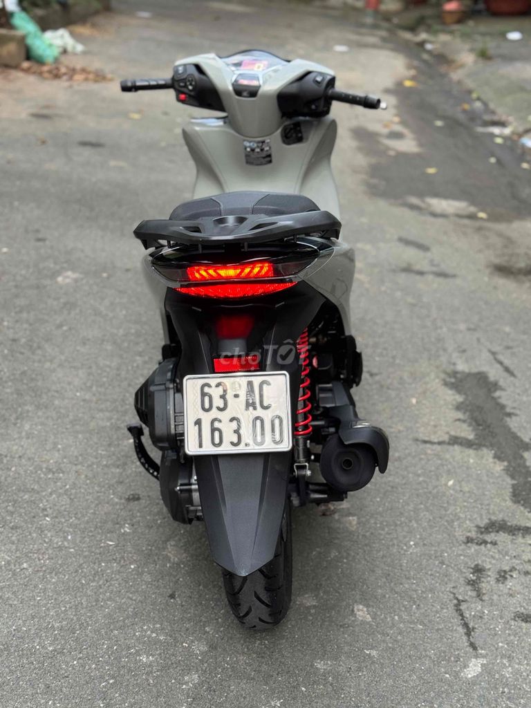 Honda SH 160i ABS 2024 Xám xi măng. Mua bán Xe máy tại Quận Gò Vấp Tp Hồ Chí Minh được đăng bởi CHXM 86 chuyên bán xe trả góp hình 3