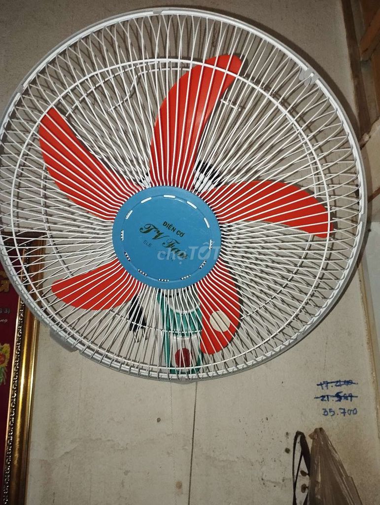 Quạt treo tường Điện Cơ TV Fan. Mua bán Quạt tại Quận Bình Thuỷ Cần Thơ được đăng bởi Nhạc Sống hình 1