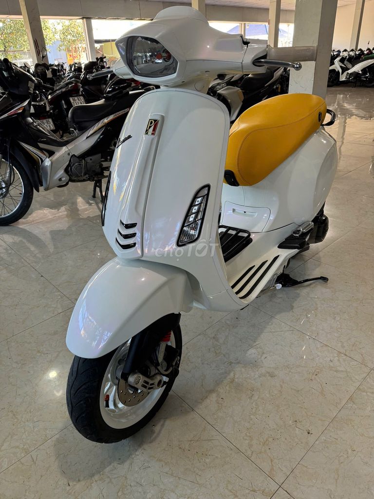 Vespa 2015. Mua bán Xe máy tại Huyện Hàm Thuận Nam Bình Thuận được đăng bởi Toàn hình 5