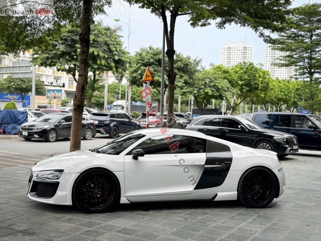 Audi R8 V8-Lăn Bánh Lần Đầu 2009. Mua bán Ô tô tại Quận Hà Đông Hà Nội được đăng bởi Trường Thịnh Phát Auto hình 3