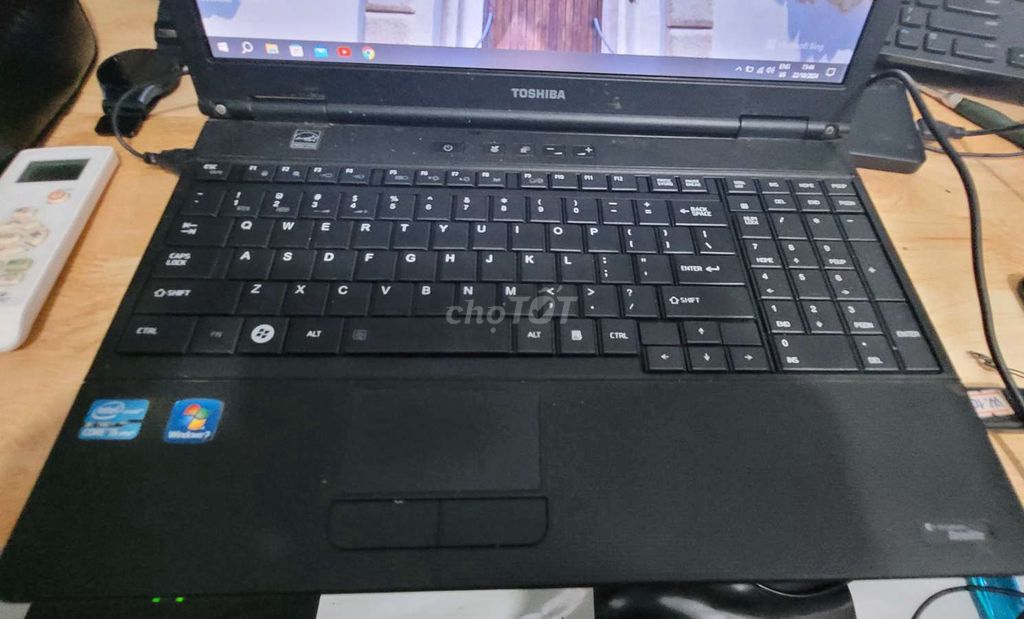 Laptop Toshiba i5 8/128