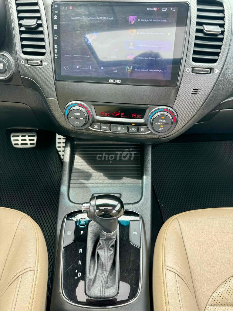 Kia Cerato 2018 1.6 AT Luxury - 81000 km. Mua bán Ô tô tại Quận Cẩm Lệ Đà Nẵng được đăng bởi nguyễn văn khoa hình 12