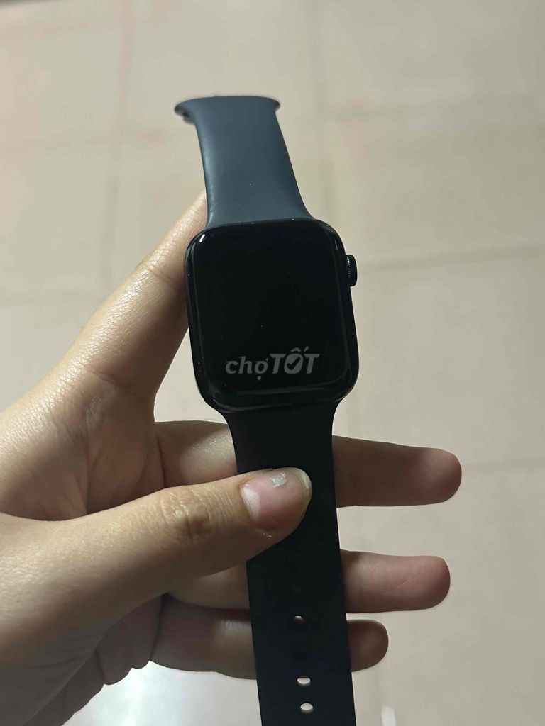 Apple Watch SE 2 Đen. Mua bán Thiết bị đeo thông minh tại Thành phố Đà Lạt Lâm Đồng được đăng bởi Le Ha Kieu Anh hình 1