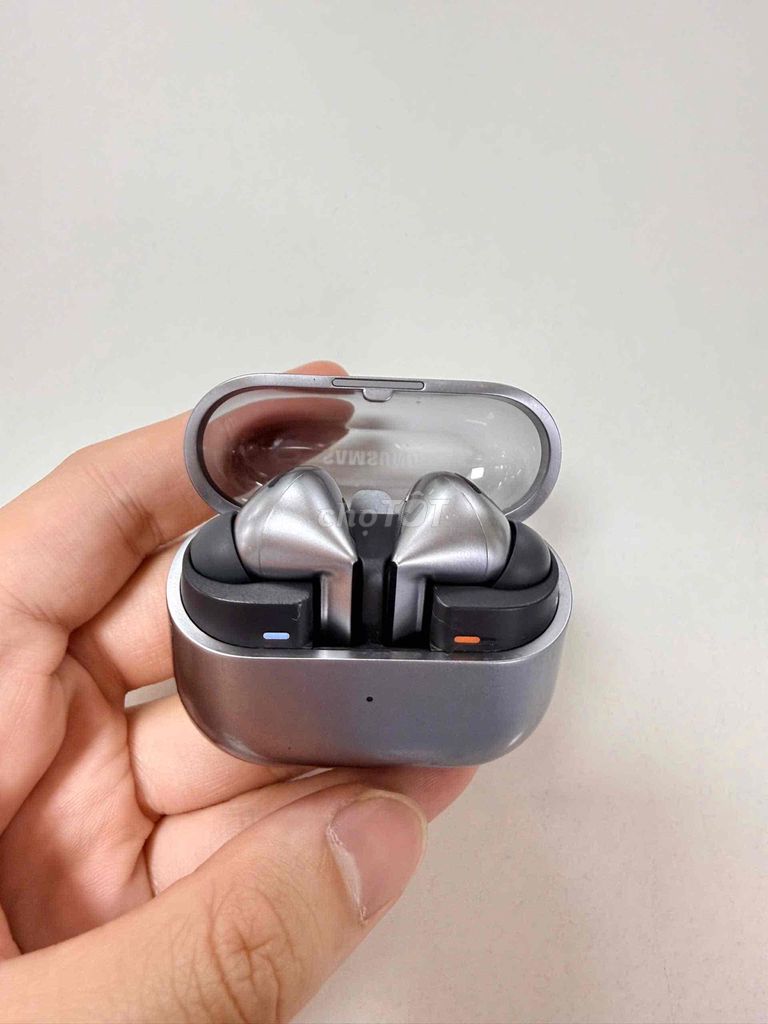 Galaxy Buds 3 Pro. Mua bán Tivi, Âm thanh tại Quận 7 Tp Hồ Chí Minh được đăng bởi Em Vinh Volkswagen hình 1