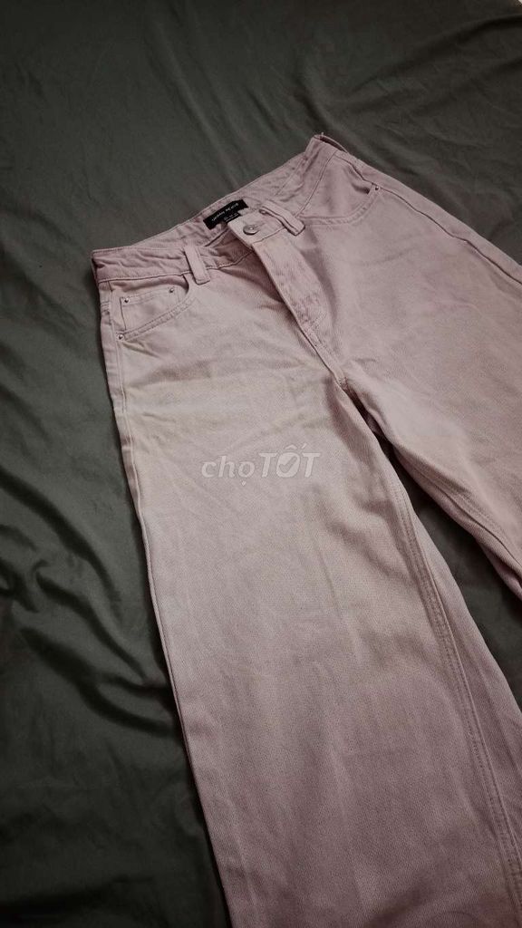 Quần ống rộng Urban Revivo Nữ size 25. Mua bán Quần áo tại Thành phố Thủ Đức Tp Hồ Chí Minh được đăng bởi Trần Tường Vy hình 1