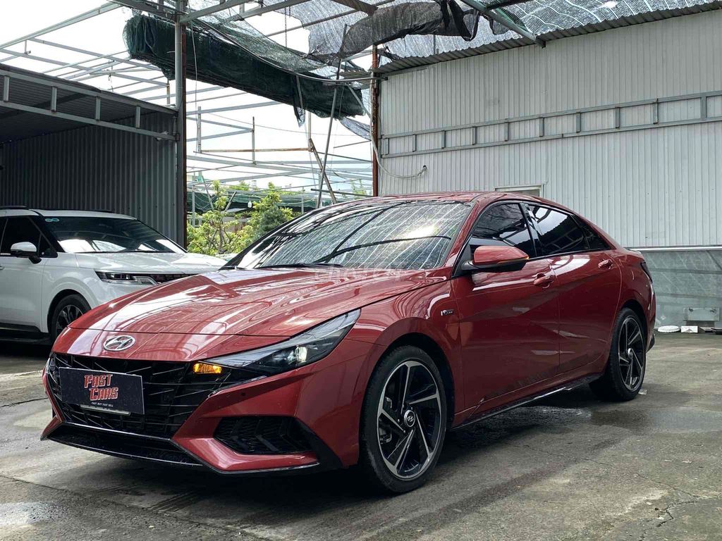 Elantra 2023 1.6Turbo odo 8.000 km xe đẹp như mới