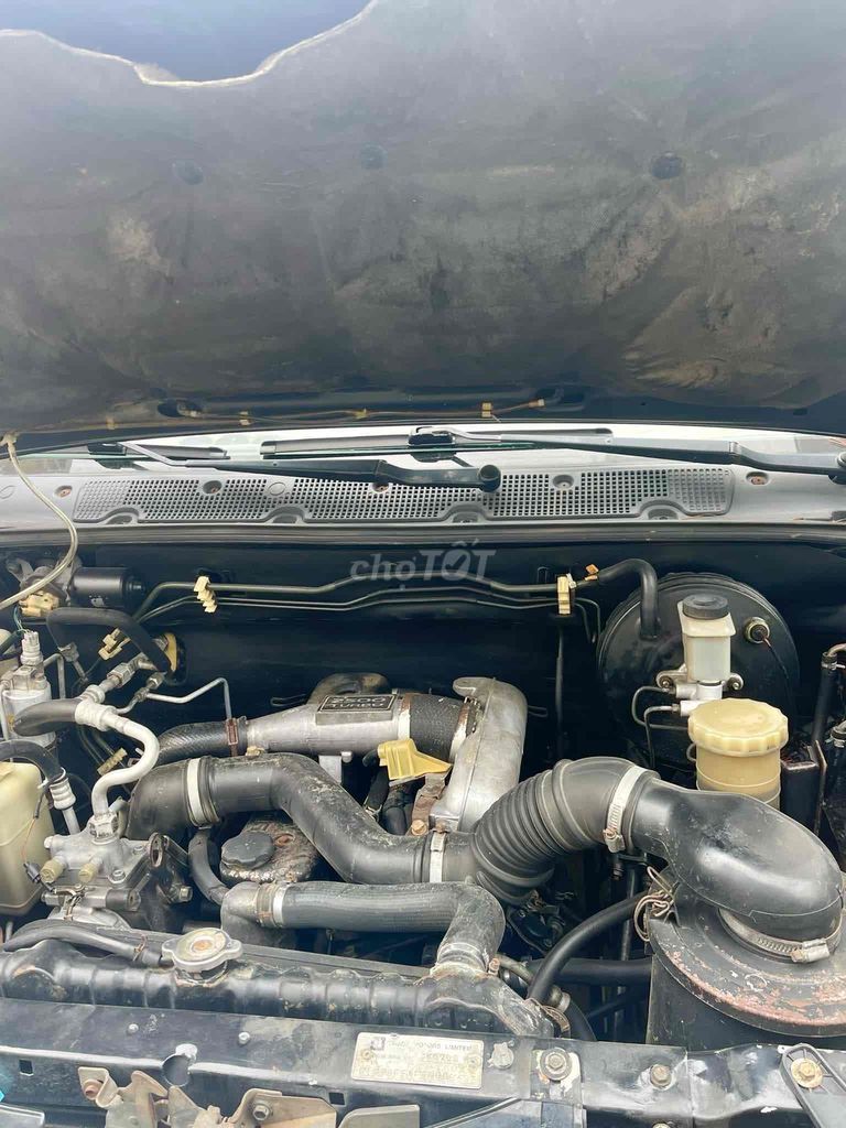 Isuzu Hilander AT 2005 Автомат черный