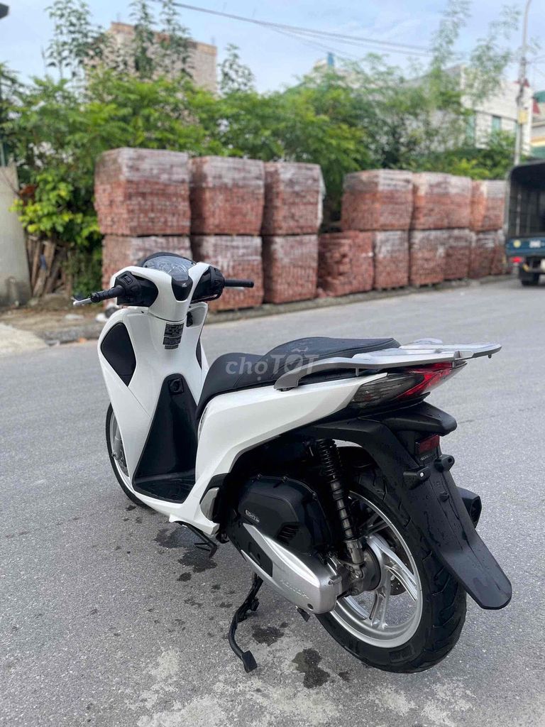 SH Nguyên Bản 2018 Siêu Chất_Bảo Hành 2 Năm✅✅✅. Mua bán Xe máy tại Huyện Gia Lâm Hà Nội được đăng bởi Xe Máy Phúc Hưng hình 4