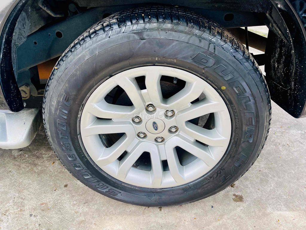 Ford Everest AT Limiteted. Mua bán Ô tô tại Quận Hoàng Mai Hà Nội được đăng bởi Phạm quang đồng hình 18