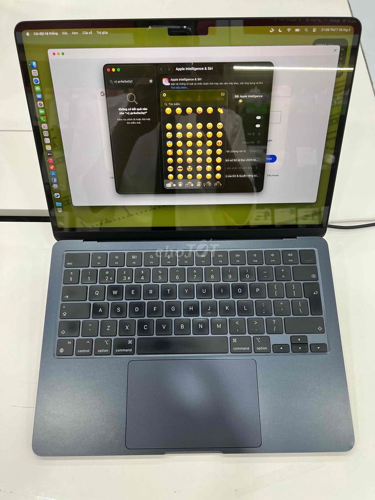 Apple Macbook Air M2 8GB/256GB. Mua bán Laptop tại Quận Bình Tân Tp Hồ Chí Minh được đăng bởi Tuấn hình 1