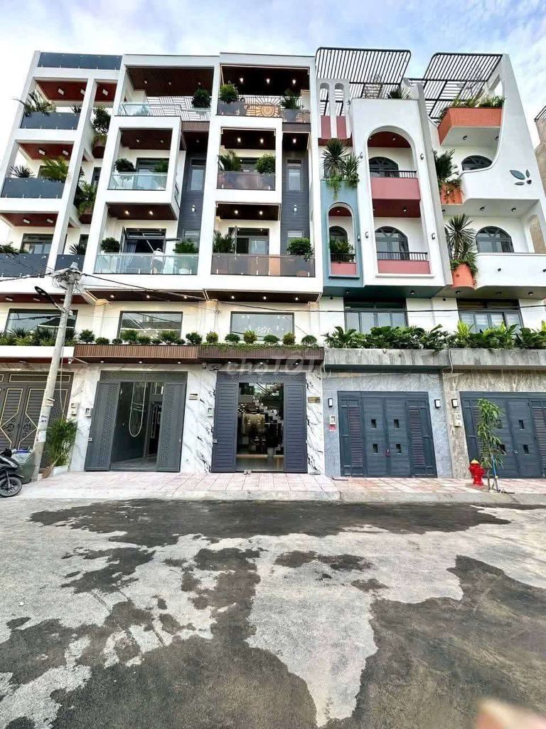 Nhà Phố Sang Trọng Khu Đồng Bộ 4x15m Lủng 3 Lầu Giá 6.1 Tỷ  Đg LQH Q12