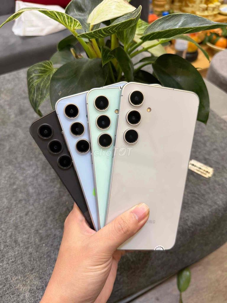 Samsung Galaxy S24 FE Đen. Mua bán Điện thoại tại Quận Cầu Giấy Hà Nội được đăng bởi Trần Thị Hương hình 1