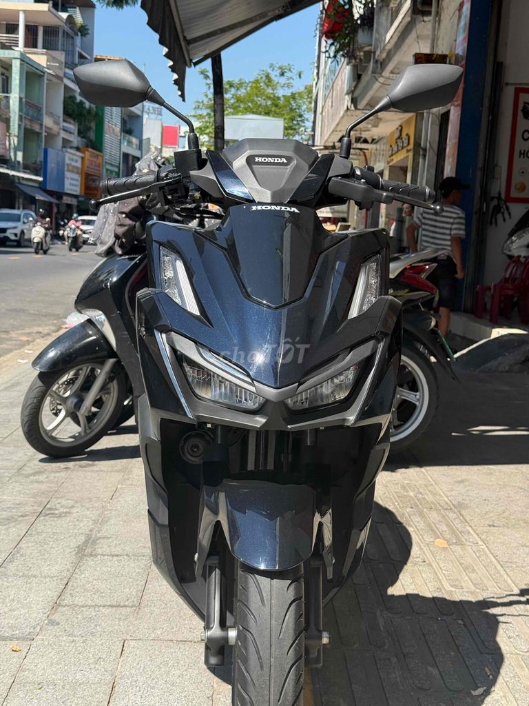 Черный глянцевый смарт-ключ Honda Vario 160 куб. см