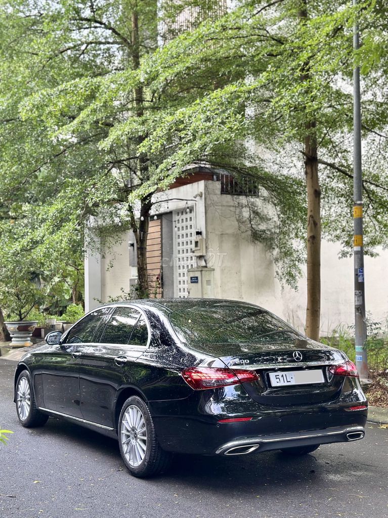Merc E200 Exclusive 2022 bản đủ option V1 LƯỚT. Mua bán Ô tô tại Quận 8 Tp Hồ Chí Minh được đăng bởi Gon Nguyen hình 8