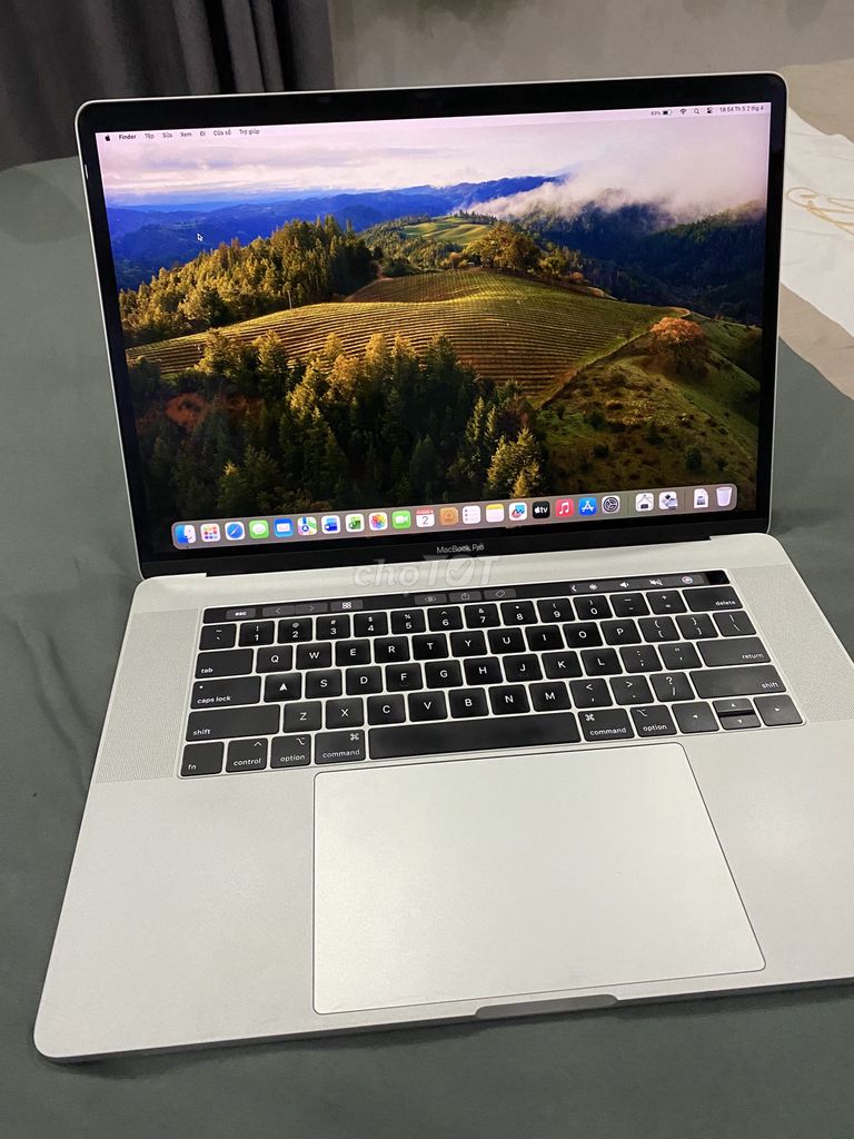 Macbook Pro 15 inch 2018 - New 98%. Mua bán Laptop tại Quận Tân Bình Tp Hồ Chí Minh được đăng bởi Tien Hưng hình 1
