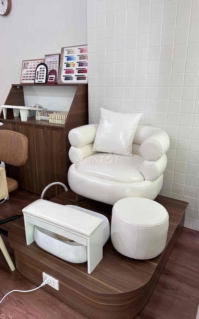 Ghế nail Da Trắng 80%. Mua bán Bàn ghế tại Thành phố Bà Rịa Bà Rịa - Vũng Tàu được đăng bởi Hoàng Phương Anh hình 1
