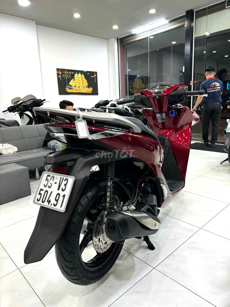 sh125abs đỏ đen Sporty bstp zin keng .. Mua bán Xe máy tại Quận Phú Nhuận Tp Hồ Chí Minh được đăng bởi XeMáy MinhThứ59  hình 6