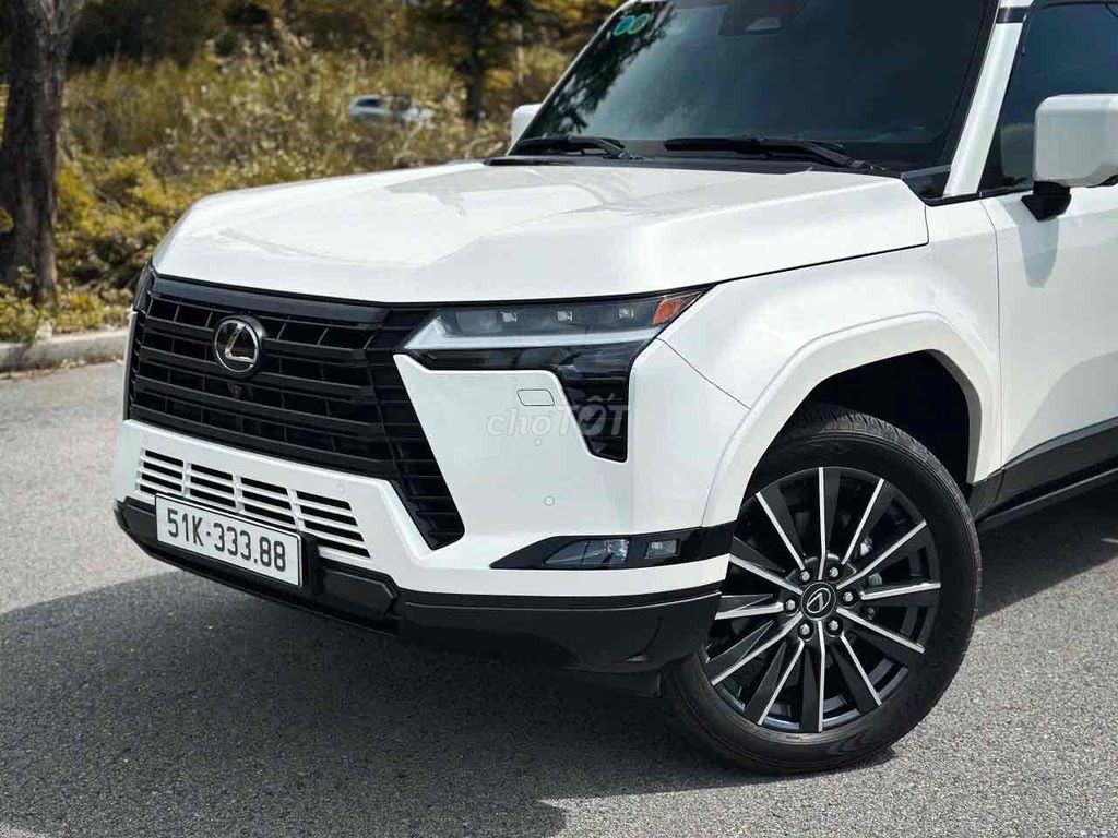 Lexus GX 2024 GX 550 - 10000 km. Mua bán Ô tô tại Thành phố Thủ Đức Tp Hồ Chí Minh được đăng bởi Kay Lê hình 2