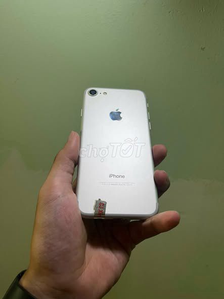 Apple iPhone 7G 32GB Trắng. Mua bán Điện thoại tại Quận 1 Tp Hồ Chí Minh được đăng bởi Hội Đồ Điện Tử hình 1