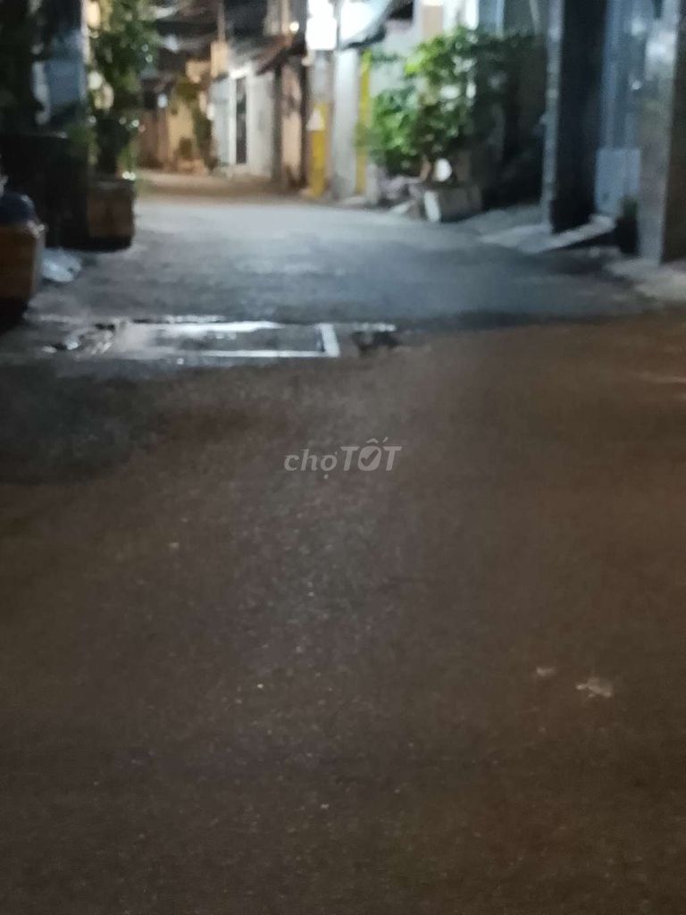 phòng 18m có gác lửng cửa sổ trời phường Bình thạnh