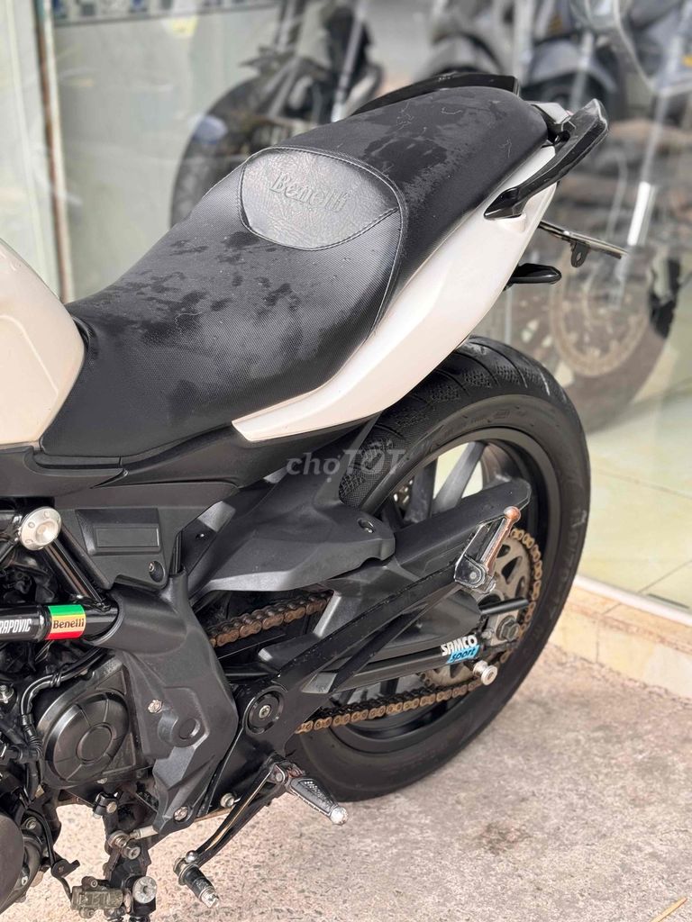 Benelli BN302 Trắng 35000 km. Mua bán Xe máy tại Quận Bình Tân Tp Hồ Chí Minh được đăng bởi Việt Motor Bình Tân hình 5