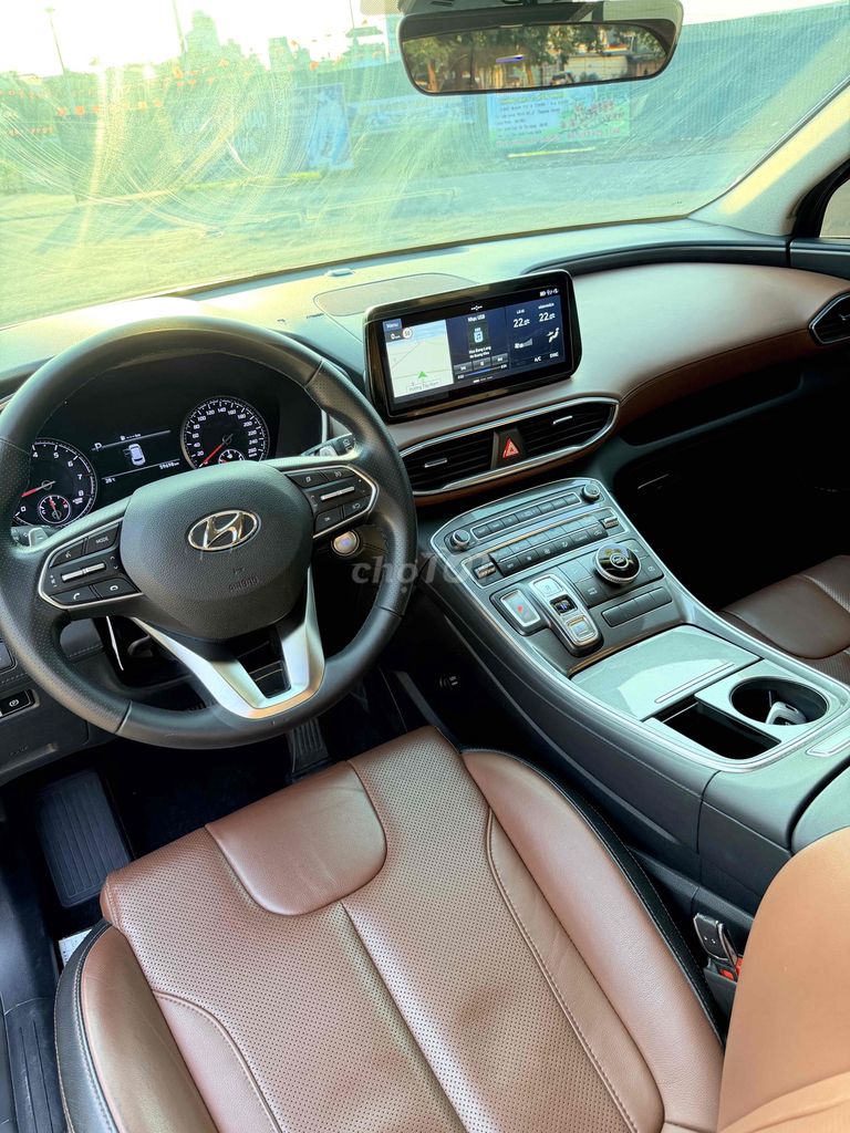 Hyundai Santa Fe 2022 Tiêu chuẩn 59699 km. Mua bán Ô tô tại Quận Long Biên Hà Nội được đăng bởi Đào Việt Phương hình 9