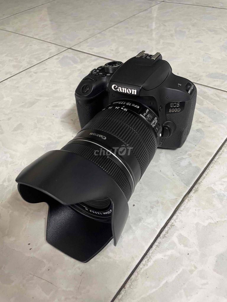 Canon 800D len 18-135