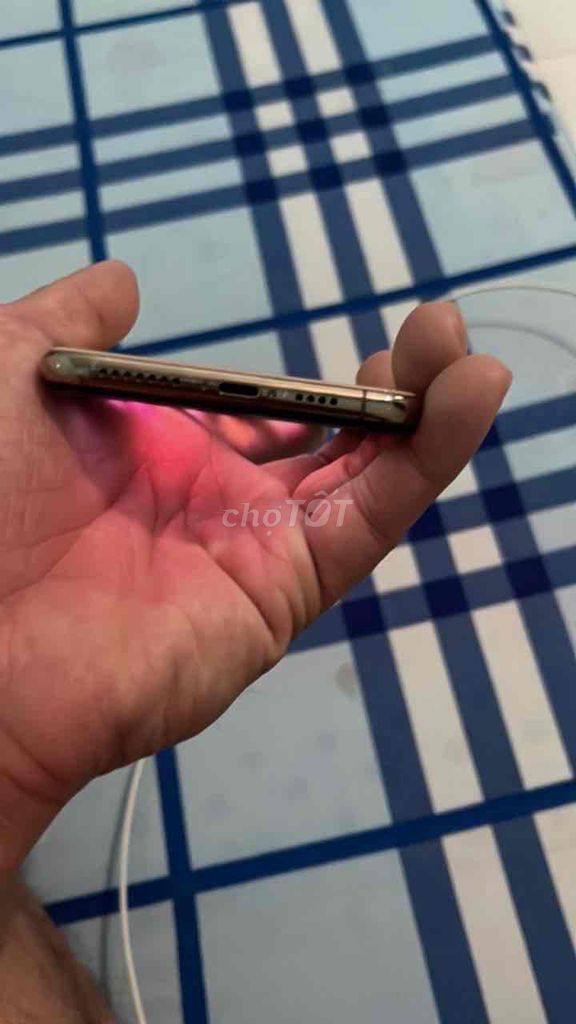 Apple iPhone XS Max 64GB Vàng Đã sử dụng. Mua bán Điện thoại tại Thị xã Phú Mỹ Bà Rịa - Vũng Tàu được đăng bởi Vuong hình 1