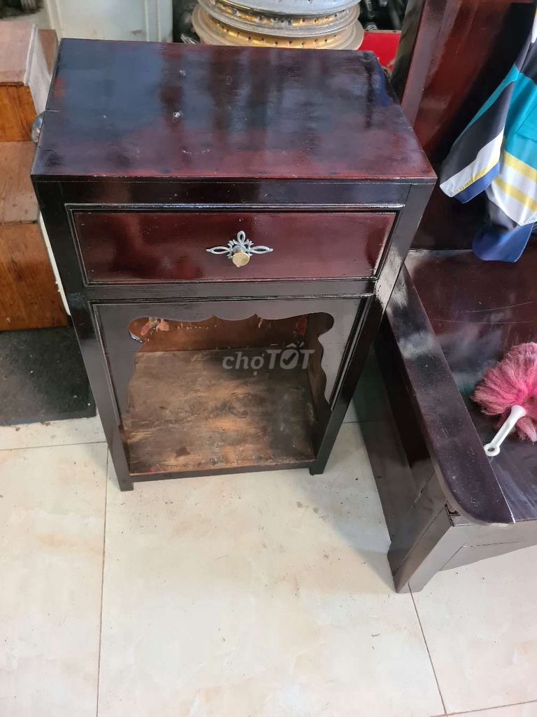 Tủ thần tài Gỗ Nâu đỏ 77x45x32cm cũ. Mua bán Tủ, kệ gia đình tại Huyện Mỹ Xuyên Sóc Trăng được đăng bởi  Hùng linh hình 1