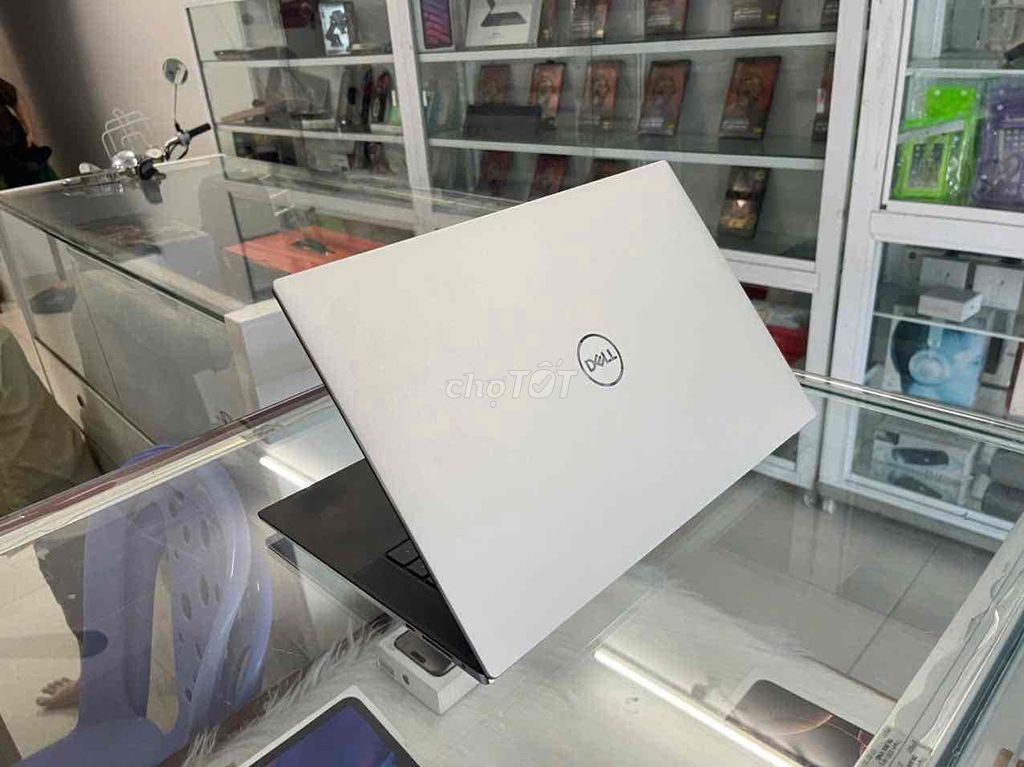 Dell XPS 9510 i7-11800H 15.6 inch 32GB/512GB. Mua bán Laptop tại Thành phố Nha Trang Khánh Hòa được đăng bởi Long hình 1