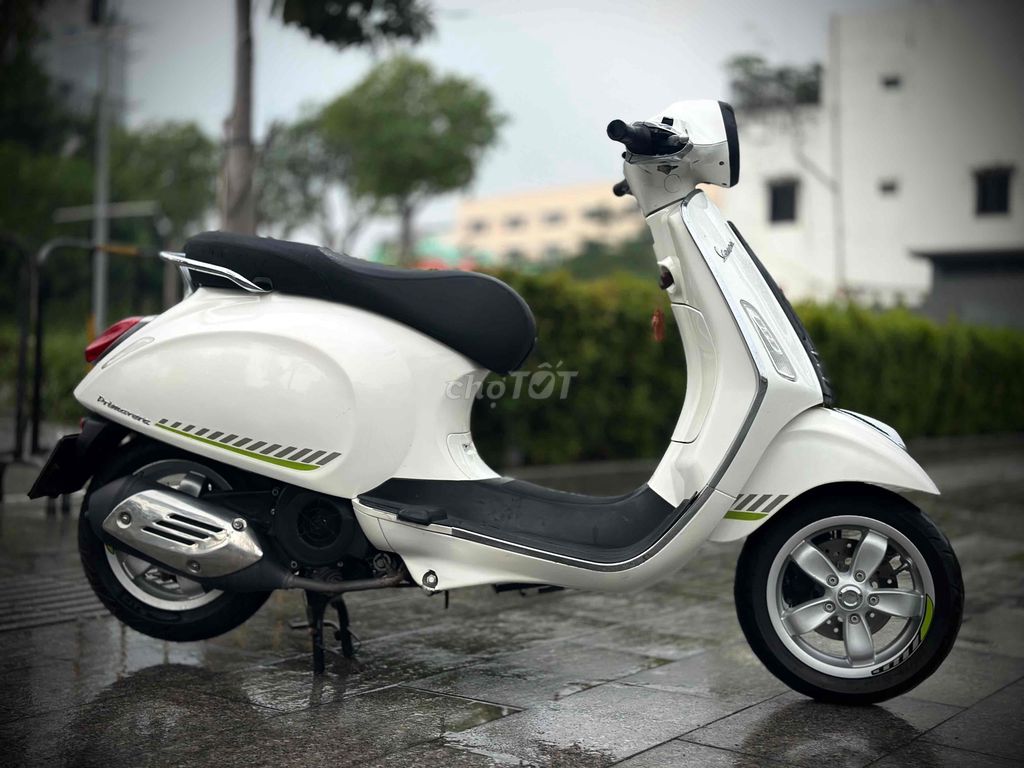 🌈Piaggio Vespa 125 Đk 2015 Chất Xe Zin Siêu Đẹp. Mua bán Xe máy tại Quận Gò Vấp Tp Hồ Chí Minh được đăng bởi Xe Máy Hiệp Phát hình 2