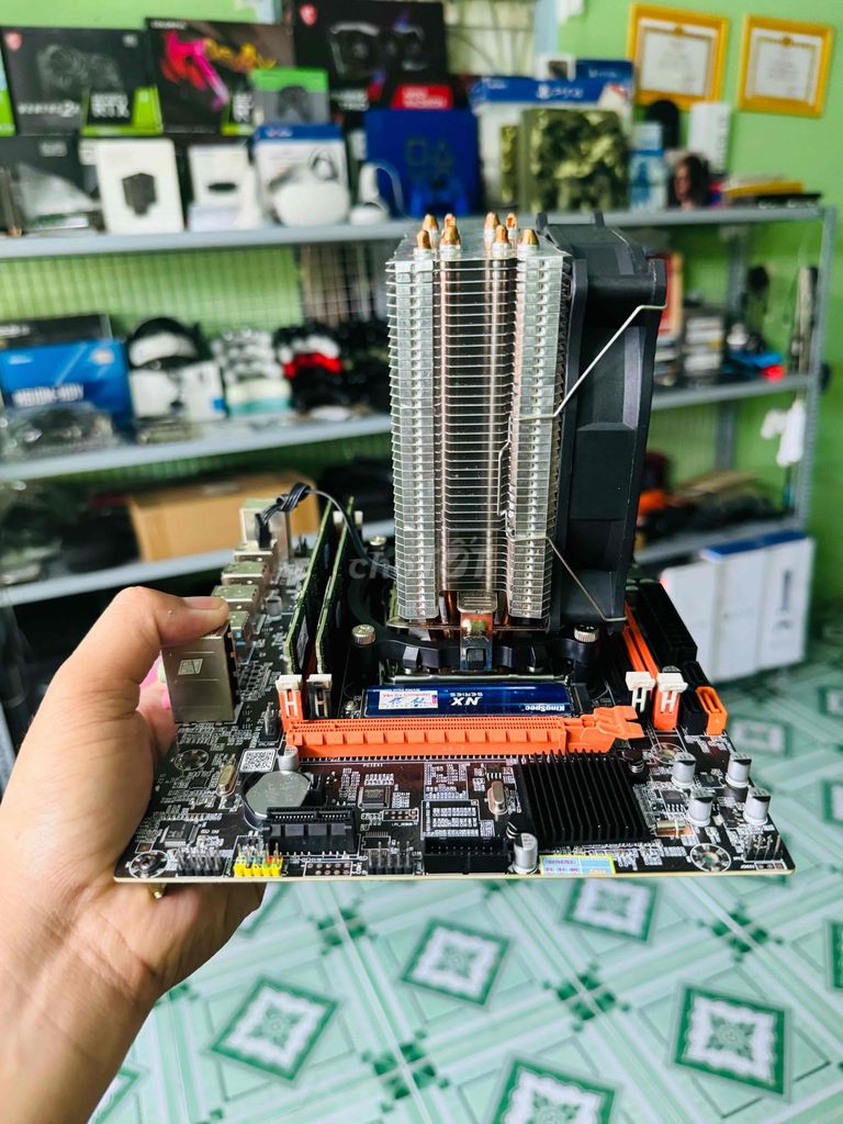Combo main chip Xeon 2673/ ram / ssd