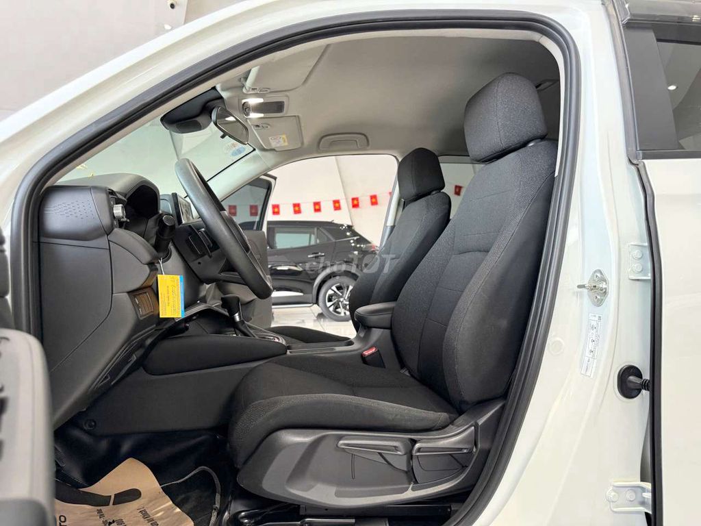 Honda HRV G Sensing 2023, odo 3v8km, hỗ trợ góp.. Mua bán Ô tô tại Thành phố Thủ Đức Tp Hồ Chí Minh được đăng bởi Đức Hưng Siêu thị ô tô Thủ Đức hình 15