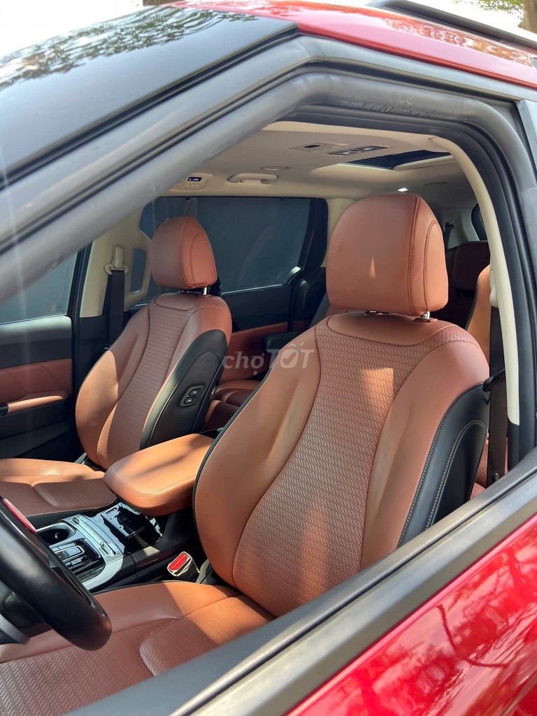 Kia Carnival 2022 Signature màu đỏ diesel. Mua bán Ô tô tại Quận Gò Vấp Tp Hồ Chí Minh được đăng bởi Xuân Trường hình 3