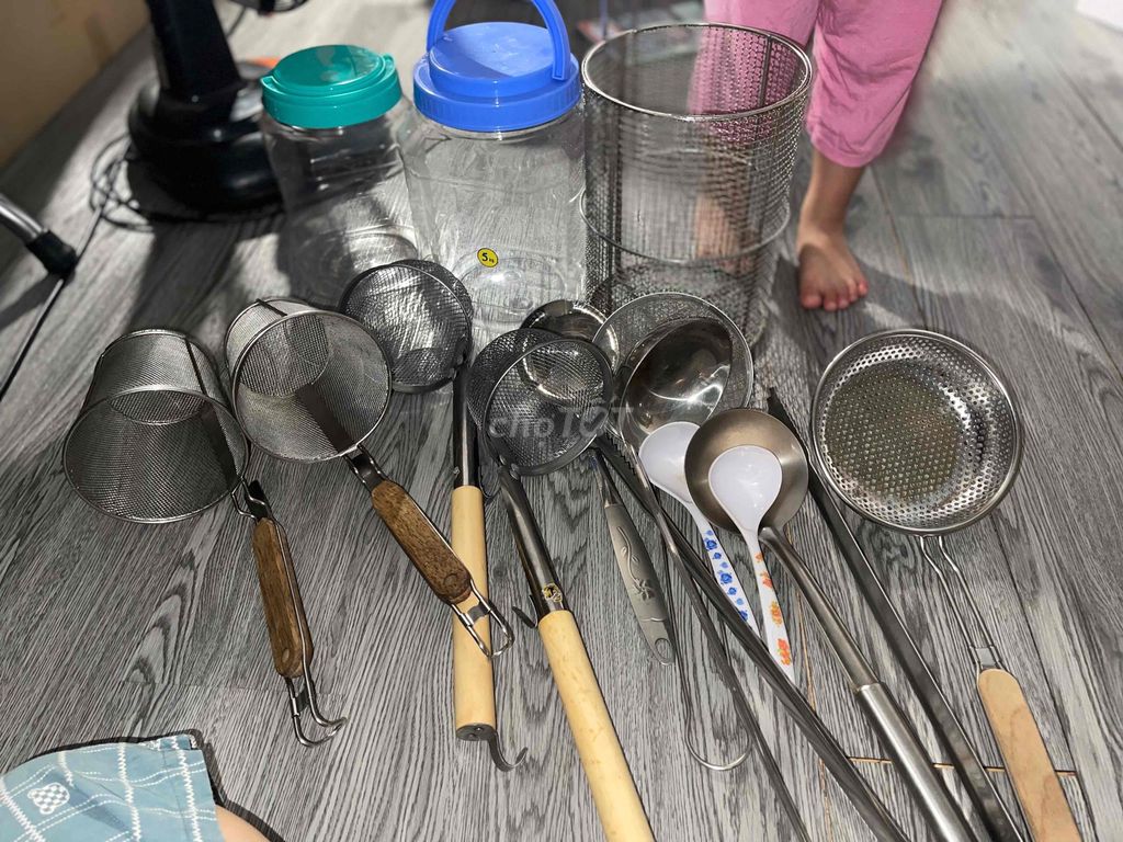 Dụng cụ nhà bếp inox Như mới. Mua bán Dụng cụ nhà bếp tại Quận 4 Tp Hồ Chí Minh được đăng bởi Nguyễn Ngọc Thụy hình 1