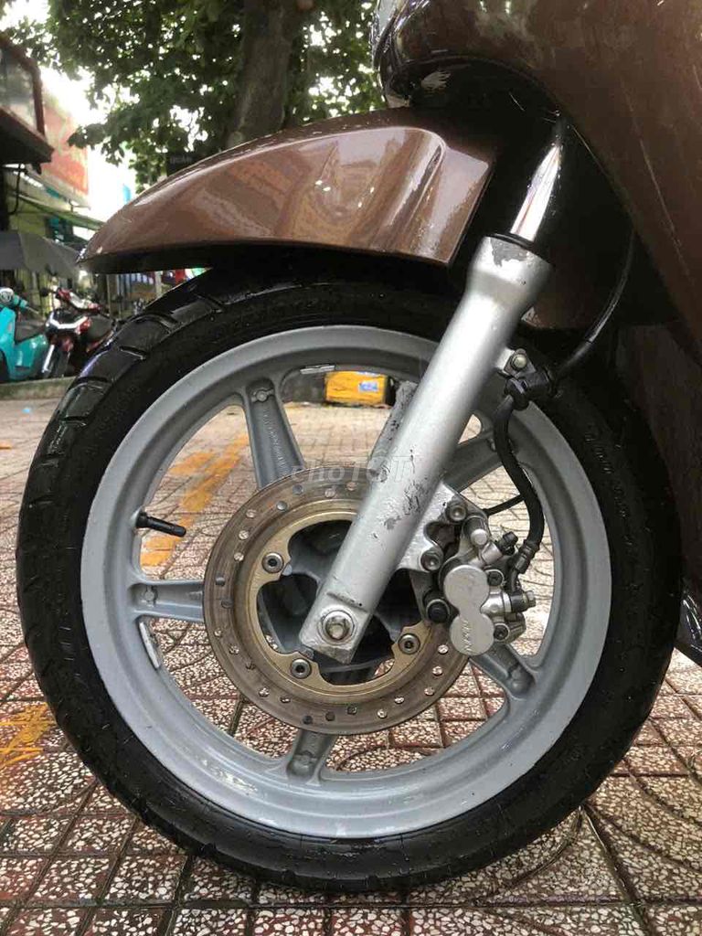 bán sh nhập ý, zin chính chủ. Mua bán Xe máy tại Quận Tân Phú Tp Hồ Chí Minh được đăng bởi Tin hình 4