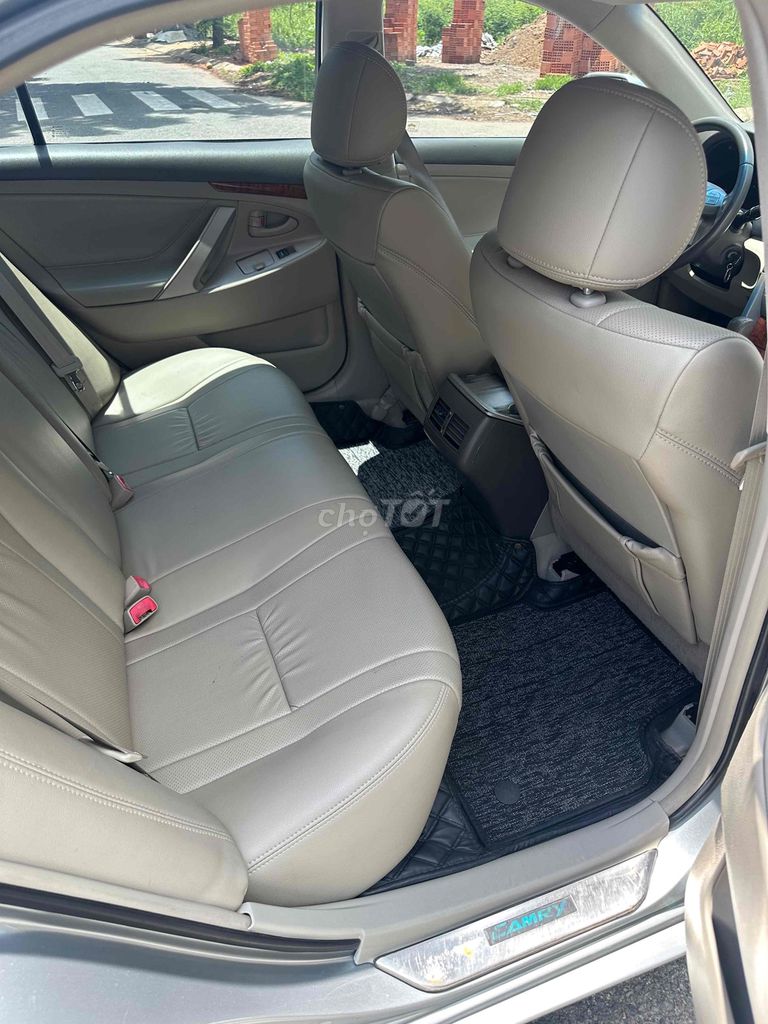 Toyota Camry 2011 2.4G - 115000 km bảo dưỡng hãng. Mua bán Ô tô tại Huyện Bình Chánh Tp Hồ Chí Minh được đăng bởi Quốc Bảo  hình 6