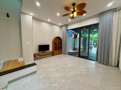Аренда · 5 комн. · 100 м² · Quận Liên Chiểu, ул. Đường Phan Văn Đạt