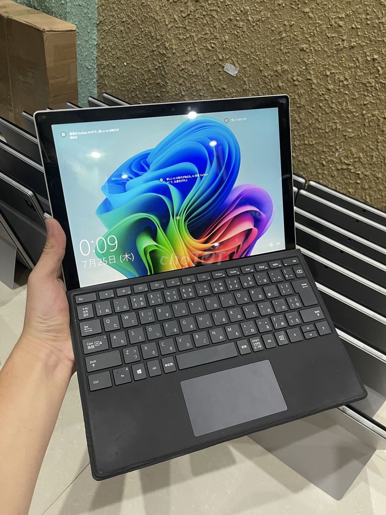 Bán nhanh Surface Pro 7