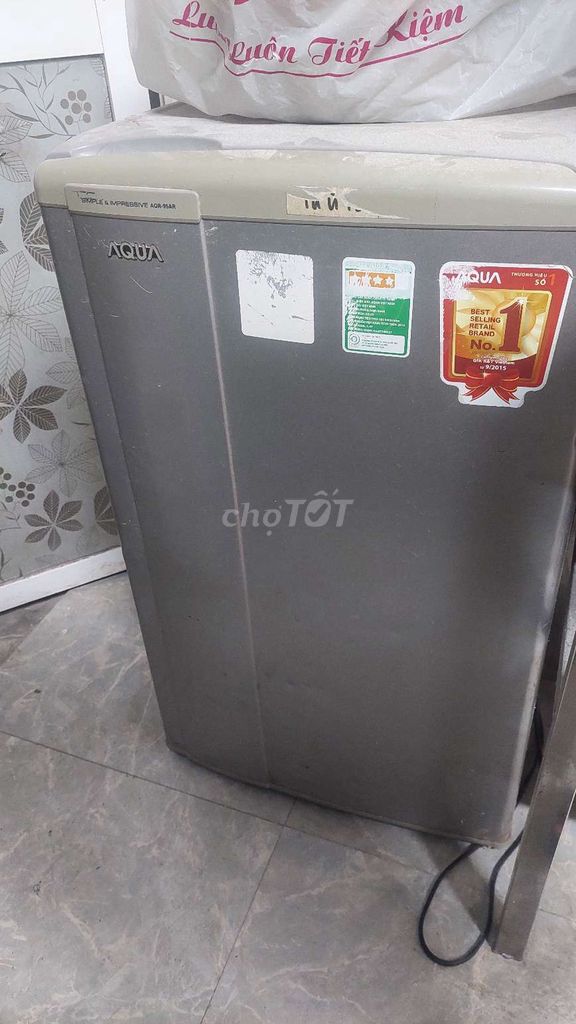 Tủ lạnh mini Aqua Xám. Mua bán Tủ lạnh tại Quận Ba Đình Hà Nội được đăng bởi Phuong Dieu Thu hình 1