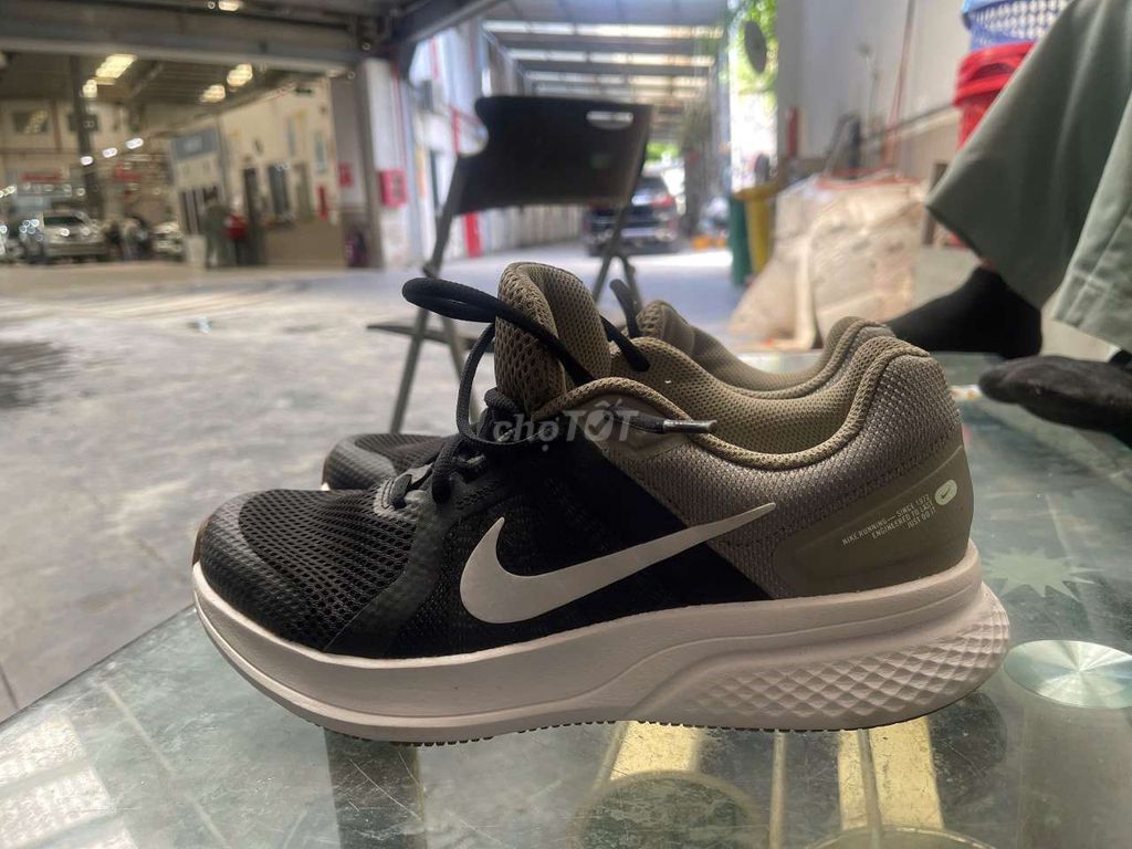 Giày chạy bộ Nike Nam size 42 mới. Mua bán Giày dép tại Thành phố Tây Ninh Tây Ninh được đăng bởi le viet cuong hình 1