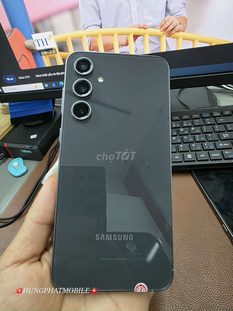 Samsung S23 FE 5G 128GB SSVN 2 SIM Đen 99% ZIN. Mua bán Điện thoại tại Quận Đống Đa Hà Nội được đăng bởi HƯNG PHÁT Mobile hình 1