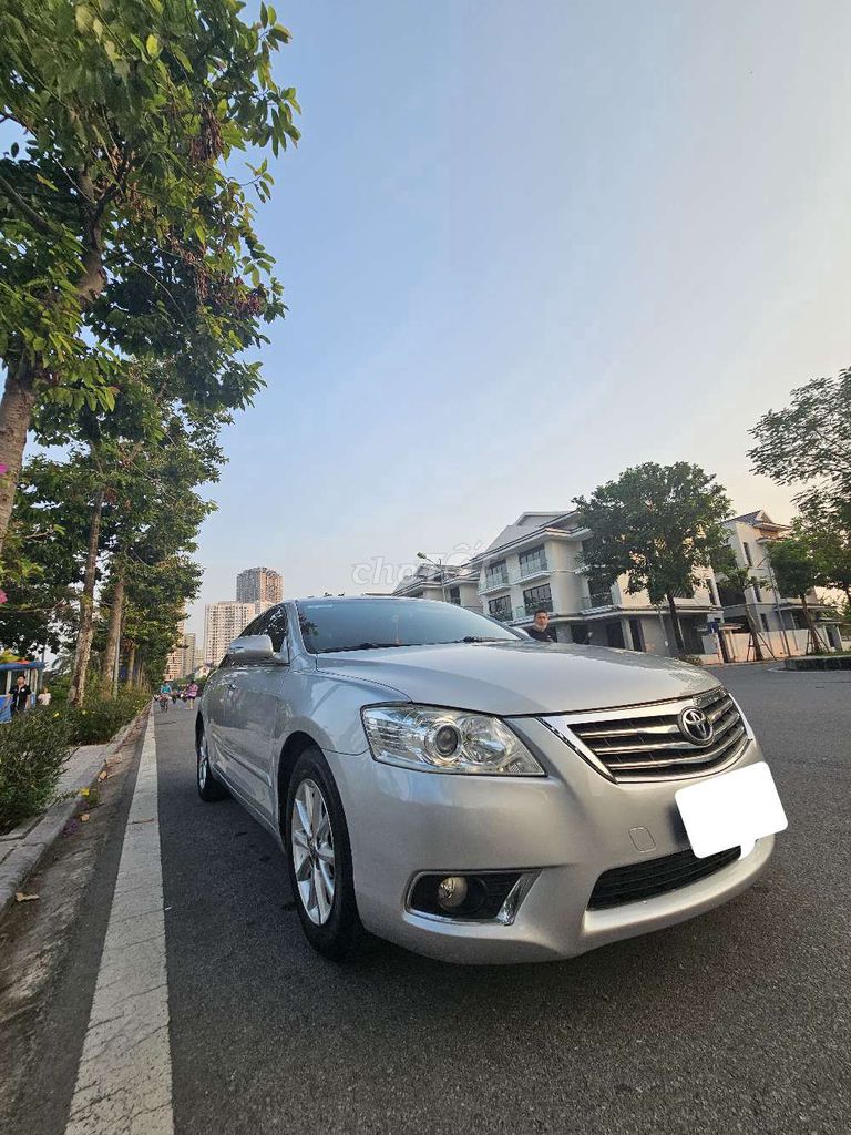 Bán xe Toyota Camry 2.0E  nhập khẩu nguyên zin