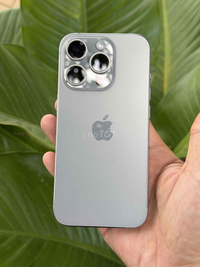 iPhone 15 Pro 256GB Titan Đã sử dụng. Mua bán Điện thoại tại Thành phố Buôn Ma Thuột Đắk Lắk được đăng bởi Đỗ Dưỡng hình 1
